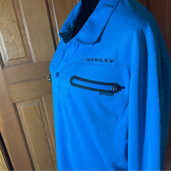 Men’s Oakley pullover. Sz XL. EUC PGA Tour vibrant blue - Picture 6 of 7